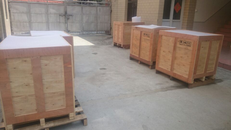 ≤ 65dB шума высокой точности R22 кондиционера шкафа AC220V 50HZ 2300W на открытом воздухе