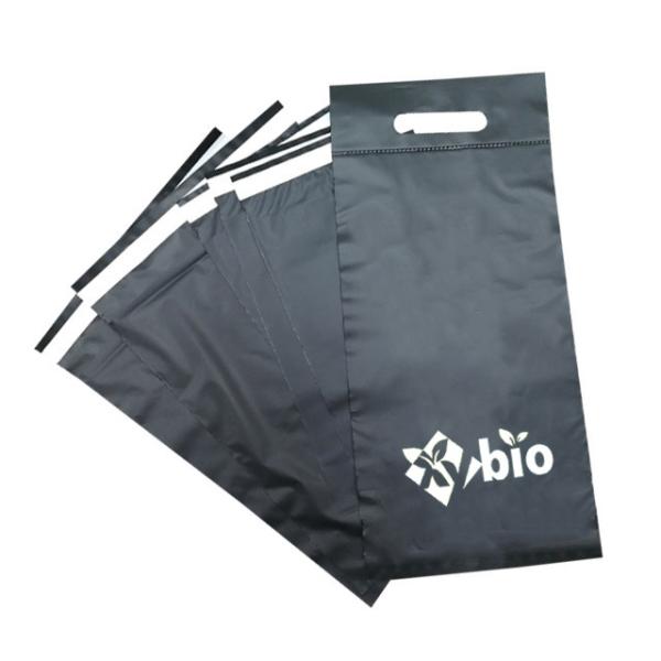 Envelopes de envio reciclados para a roupa