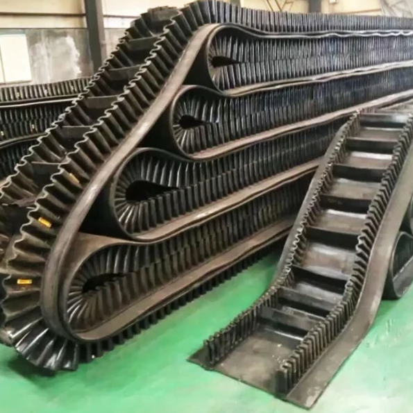 Black Corrugated Sidewall Conveyor Belt for Large Inclination Transportation
