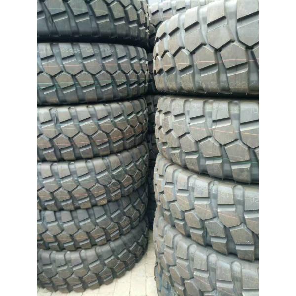 Penumatic le véhicule que militaire fatigue l'armée de 395/85R20 Off Road fatigue 4011200090
