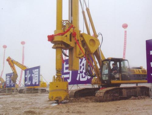 Pilha de furo hidráulica giratória de planejamento profissional Rig Max Drilling Depth do equipamento profundo da fundação 55m