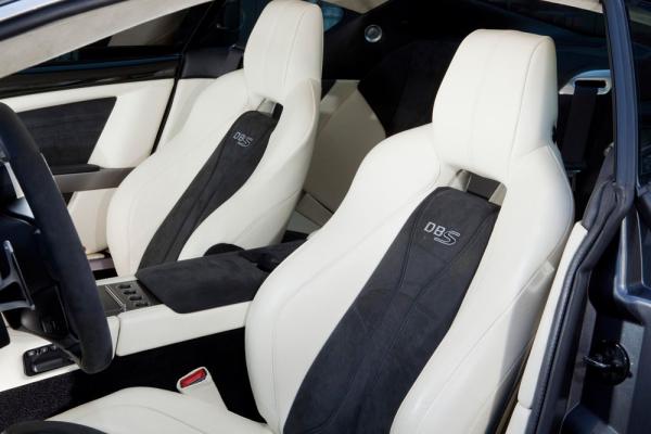 Liquid State Polyurethane Foam Release Agent Highly Diluted Water Based For Car Parts