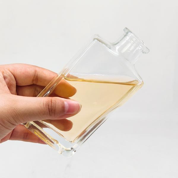 Screw Cap Glass Bottle 700ml for Liquors and Beverages