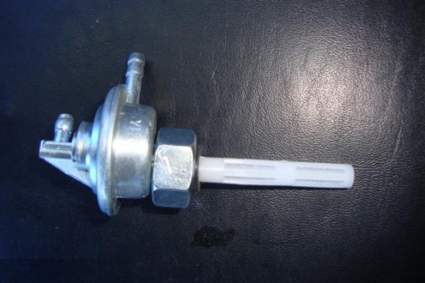 Universal  Motorcycle Fuel Petcock  Gas Petrol Tank Zinc Materials