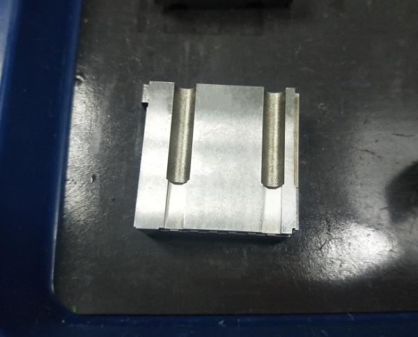 HRC58-60 SDK61  Steel Injection Mold Components Non - Standrad Customized