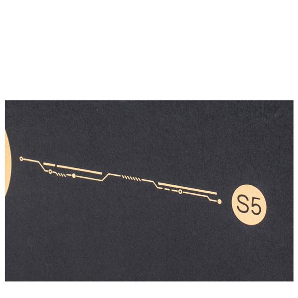 Imán de caja de regalo de cartón negro con inserción personalizada para botellas