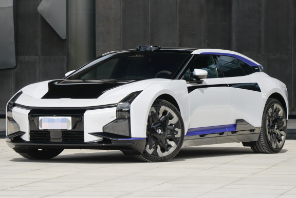 Hiphi z 2023 средство версии 5 seater чистое электрическое и большая дверь 5 автомобиля 4 seatsSedan