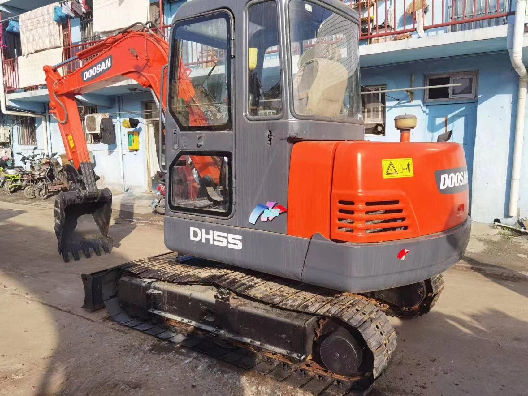 5т подержанный мини-экскаватор Doosan DH55 DH60 гусеничный экскаватор
