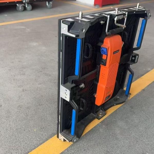 Selling second-hand GLOSHINE P3.91 indoor screen
