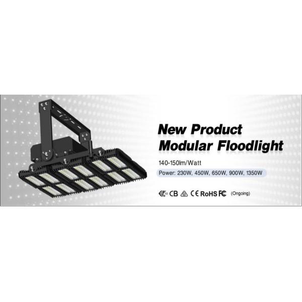 IP66 5 ans de garantie réglable haute puissance LED Flood Light avec une longue durée de vie pour le terrain de sport haut mât