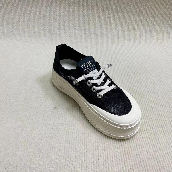 Women fashion fisherman shoes with breathable meth surface