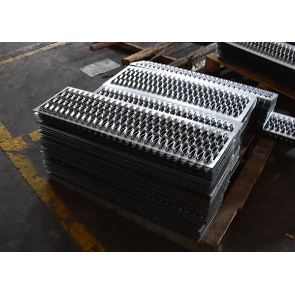 пунш листа 4mm толстый пефорированный Checkered вокруг анти- плиты скида