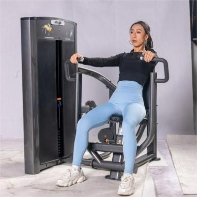 Station multifonctionnelle Renforcer les muscles thoraciques avec une presse thoracique