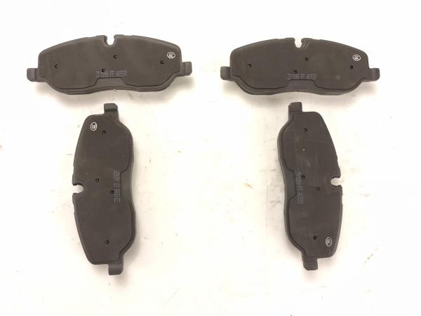 Range Rover Car Brake Parts  LR019618 LR015577  Front Brake Pad