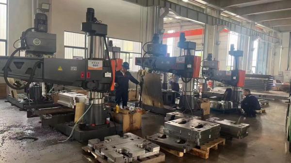 dobadoura da fricção do centro da única estação de 800mm que rola a folha do filme plástico automática