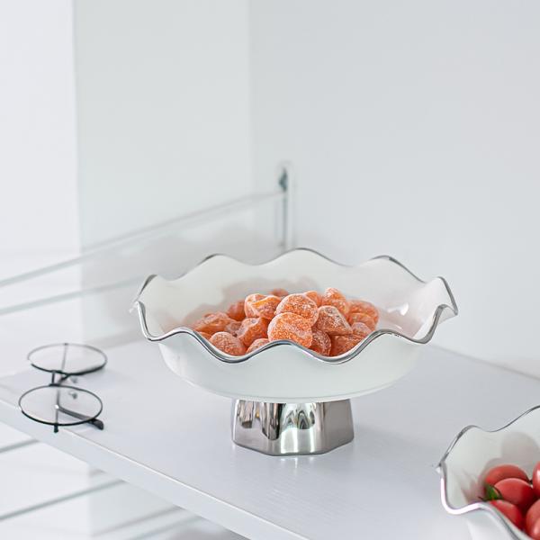 Sustainable Ceramic Salad Bowl European Luxury Home Decor for Serving Desserts and Snacks