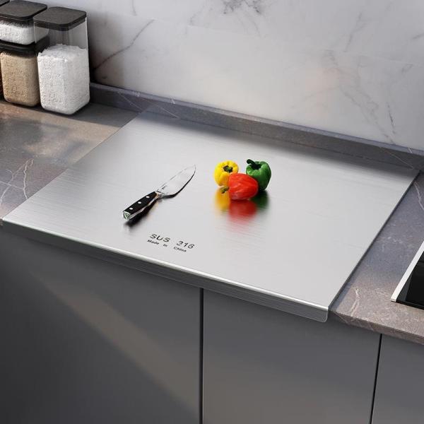 Durable Kitchen Tools Non-Slip Bamboo Chopping Board with Defrosting and Measurement