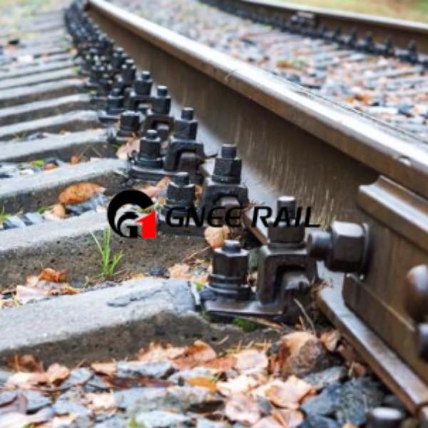 Fermetures de rails résistantes à la corrosion pour la construction de voies ferrées et de ponts durables