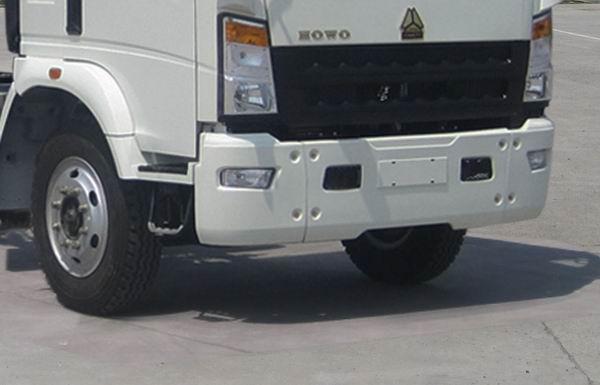 HOWO Used Cargo Trucks 4×2 Drive Mode 2014 Year EURO IV Emission