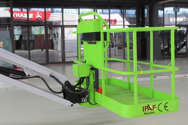 Straight 88ft 27m telescopic boom lift with 360kg capacity for repairs aerial work