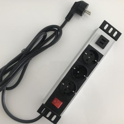 Tira esperta do poder de Schuko de 3 tomadas com porta usb duplo 2M Cord Metal Shell
