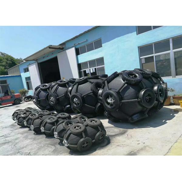 Marine Ship Boat Using Pneumatic Rubber Fender Meet ISO 17357