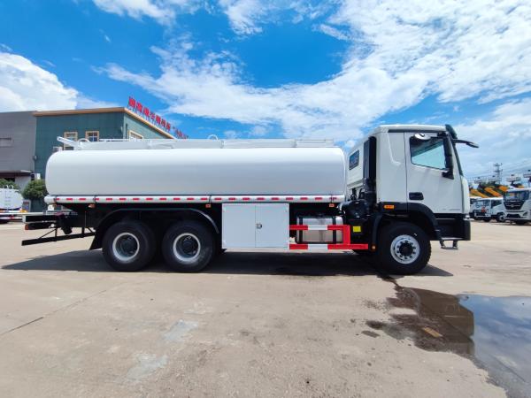 Best Selling FOTON 6*4 Diesel Fuel Storage Tanker Truck 20000Liter Steel Material Low Price Refueling Vehicles Fuel Bowser Truck