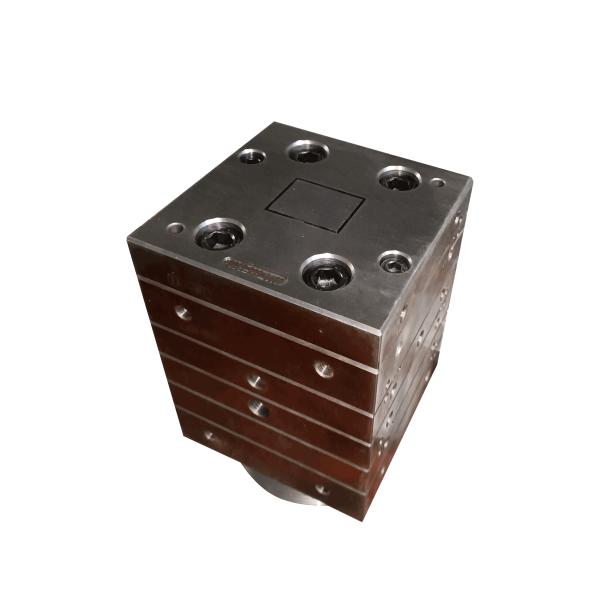 Outdoor Profile Windows Product 3CR17 PVC Trunking Mould and Calibration with Water Tank