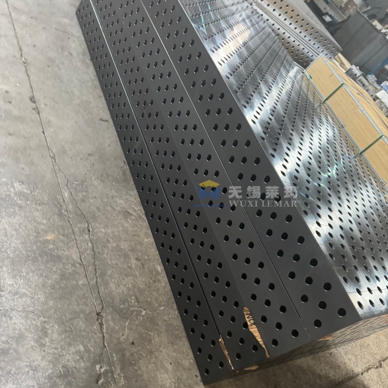 D28 Heavy Dduty Welding Table with Built-in Clamping Grid and Angle Guides