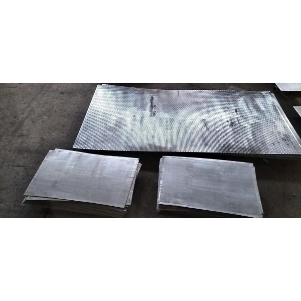 Hot Selling Customized Agricultural Harvester Spare Parts Perforated Metal Mesh/Sieve Plate