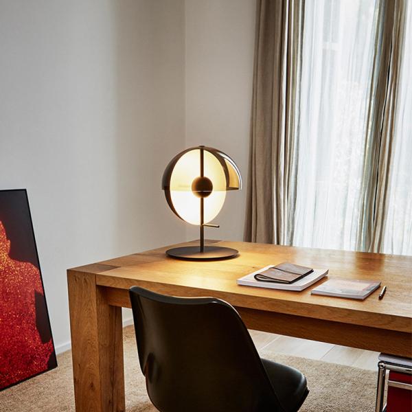 JYLIGHTING Postmodern Creative Glass American Style Simple Living Room Bedroom Desk Bedside Designer Bedside Table Lamp