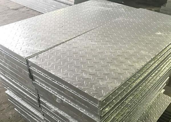 Compound Steel Bar Grating 4mm 5mm 6mm With Sealing Surface