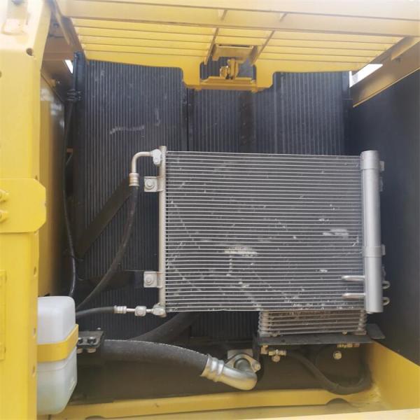 Hydraulic Used Komatsu PC220-8 Excavator 22 Ton Crawler Digger with Original Pump