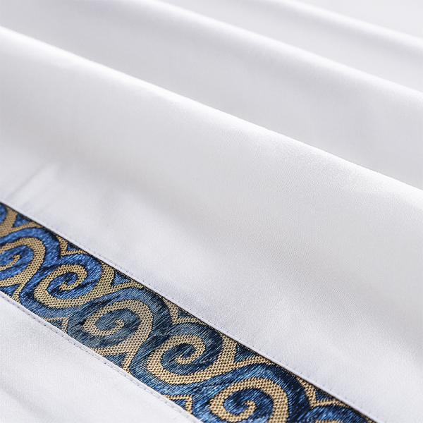 Dobby 100% Cotton Hotel Bedding Sets With Decoration Line