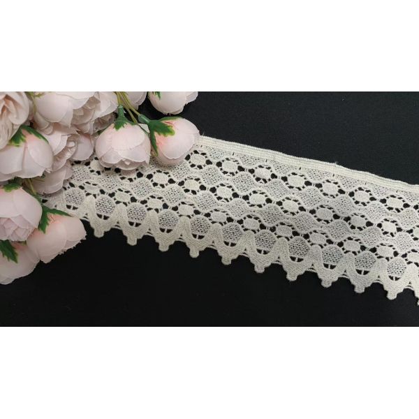 100% Cotton Embroidery Lace Trim with 9cm Width and Non Stretch for Clothing and Home Textiles