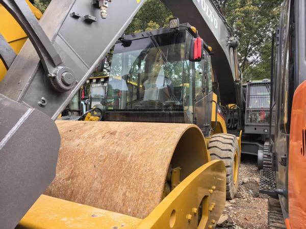 Diesel Vibratory Double Drum CAT Used Road Roller Compactor 5-8 TON