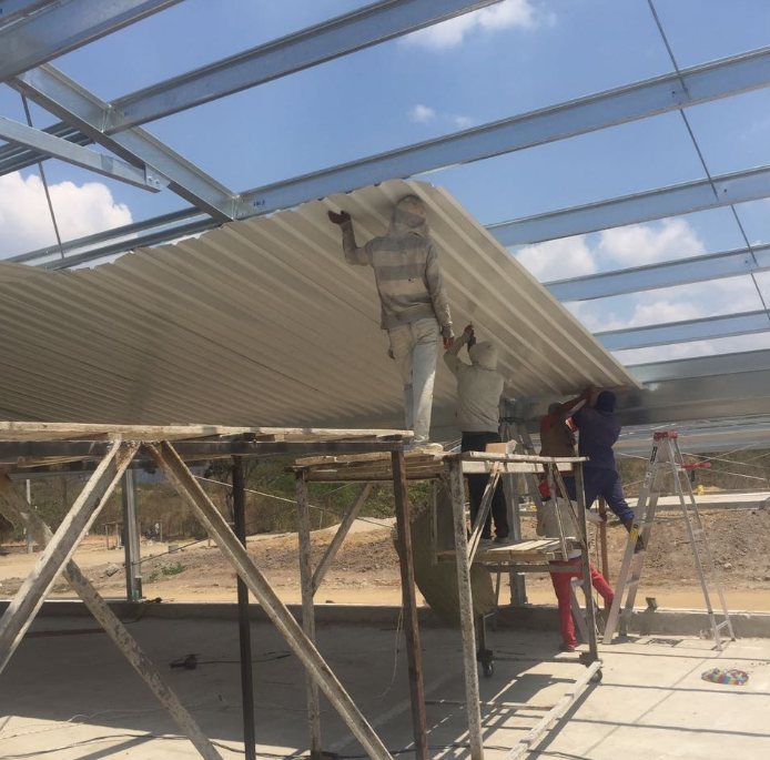 Prefabricated Steel Structure Chicken House / Poultry Farm House
