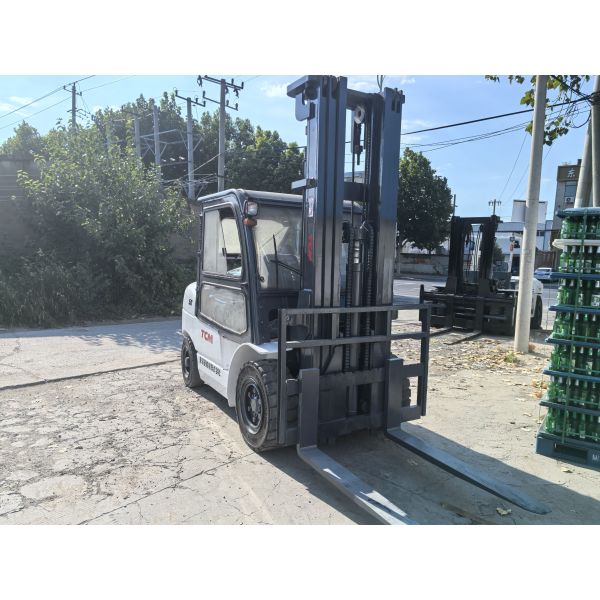 Usado Japón Original TCM 50 5Tons 3Meter Diésel carretilla elevadora con aire acondicionado de cabina de conducción