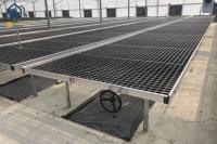 Solid Greenhouse Plastic Seedling Tray / Rolling Grow Tray With Welding Wire Mesh