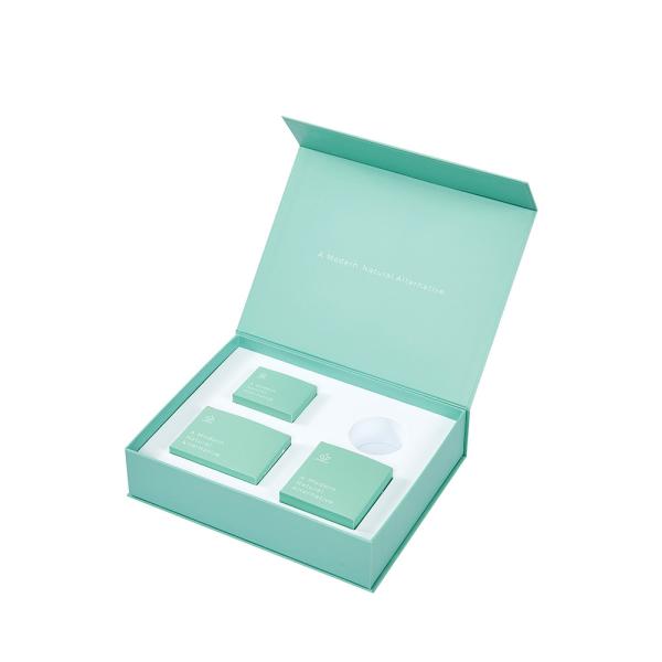 Beauty Bundle Skin Care Makeup PR Box Custom Printed Cosmetic Boxes OEM Available