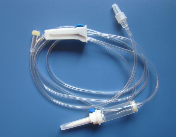 A infusão descartável estéril do PVC ajustou a categoria médica com esterilização do EO do comprimento do tubo de 150cm