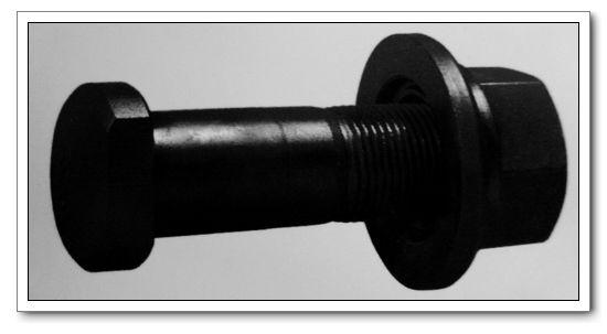 BENZ hub bolt
