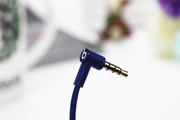 Beats by Dr. Dre Powerbeats 2 Ear-Hook Wired Headset Headphones - Blue made in china grgrheadset.com