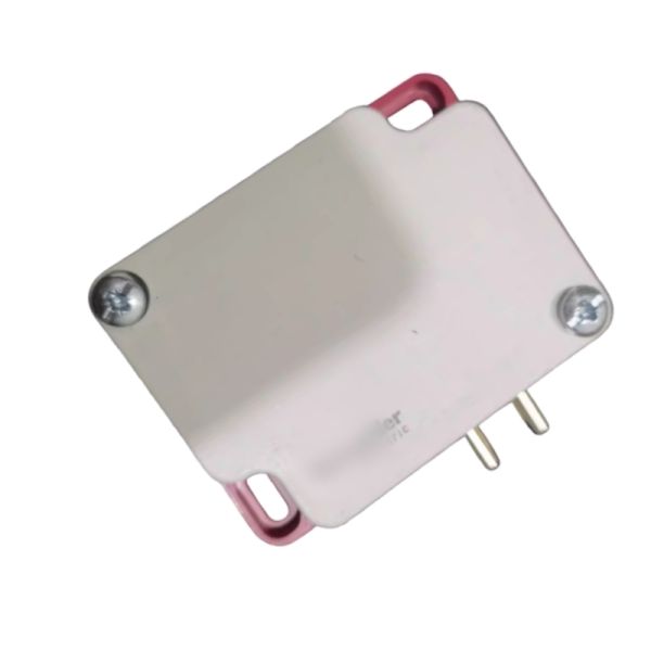 Schneider Air Differential Pressure Sensor 0-1000Pa 0-10V 004700320 New
