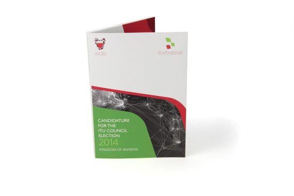 Business Gift 5IPS Screen Video Brochure ,Video Brochure Card ,Lcd Video brochure Card with UV brochure print