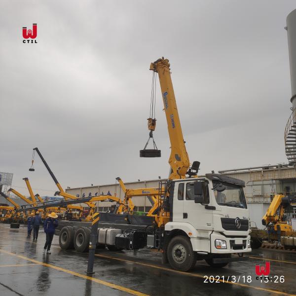Тележка крана 380HP SHACMAN 6X4 установленная тележкой с краном