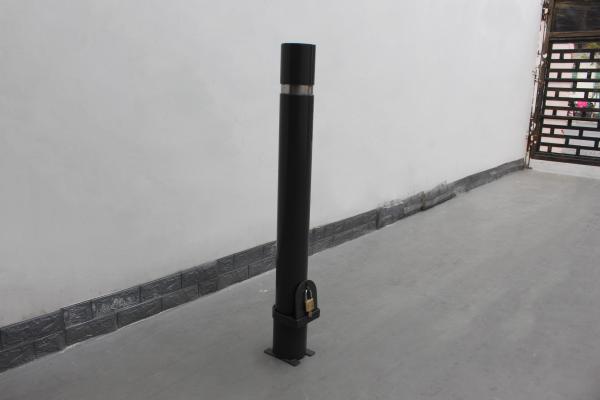 Rustproof Removable Safety Bollards , Mild Steel Bollard Durable For Outdoor