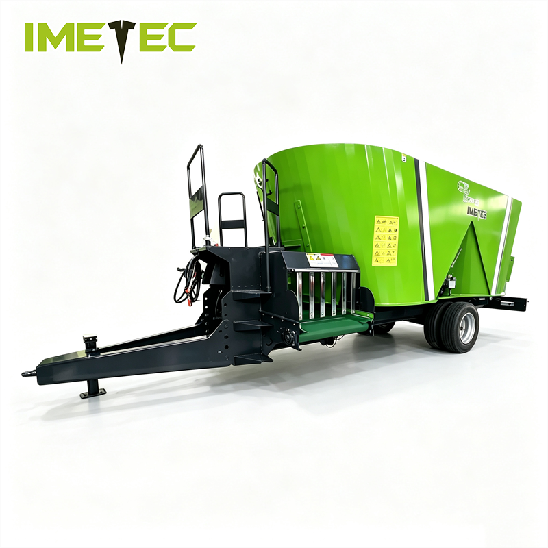 Electric Vertical Auger TMR Feed Mixer Manganese Steel Blade For Forage Cutting