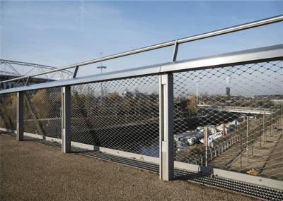 Ferruled AISI Stainless Steel Wire Trellis 304 Woven Steel Mesh Railing