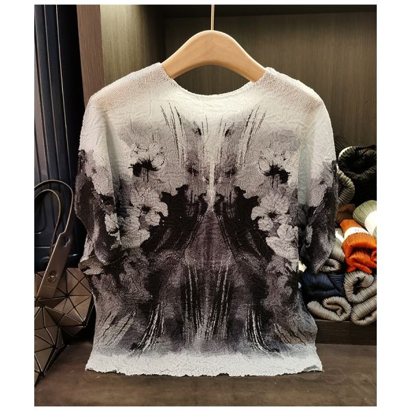 Niche Design Sense Heavy Industry Summer Women's New Neck Bat Sleeve T-shirt Ink Printed Jersey Short Casual Bat Wing Sleeves